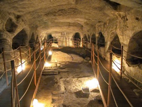 Archaeological route Milos